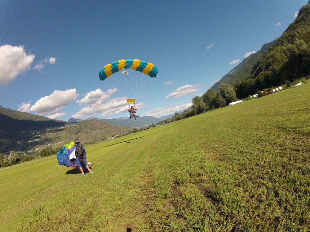 Lancio in tandem VZONE, vista sulla pianura vercellese